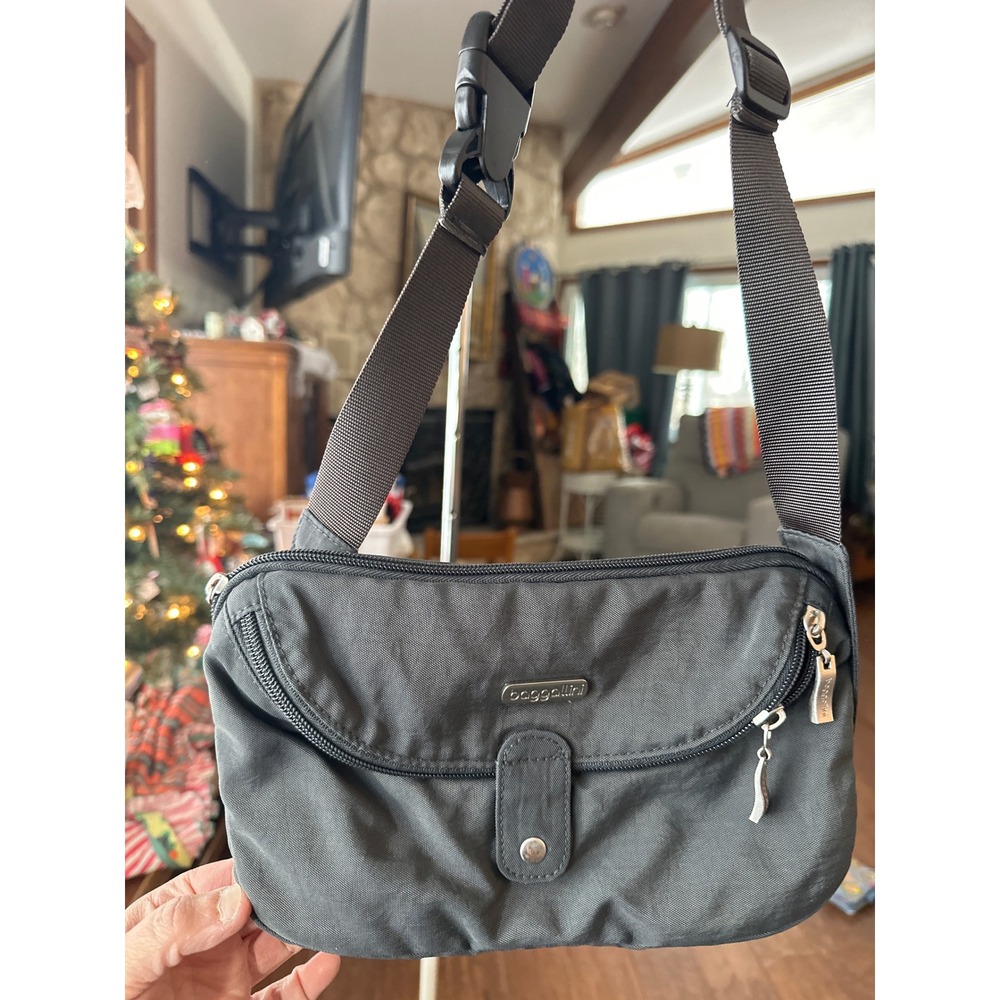 Bagallini Crossbody Bag Gray Nylon‎ Adjustable Strap Multiple Pockets minimalist